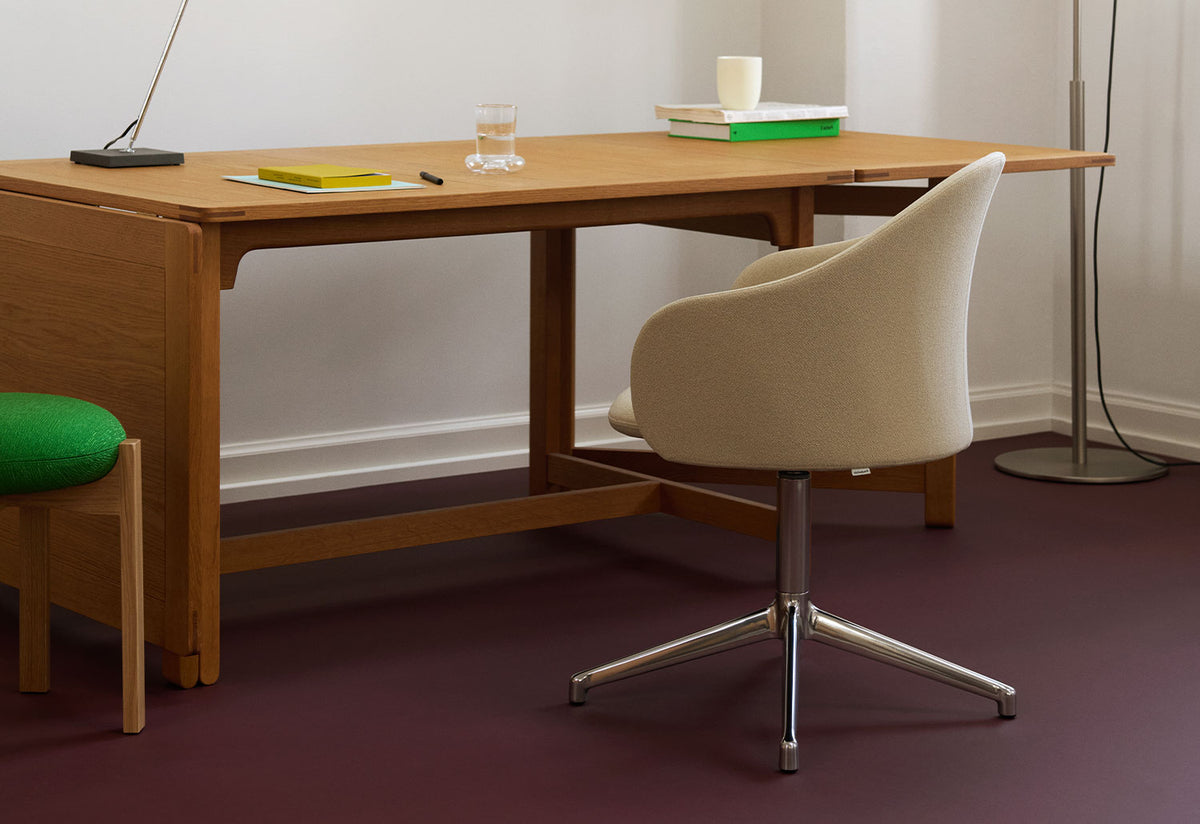 Gomo Armchair | Swivel Base, Hugo passos, Fredericia