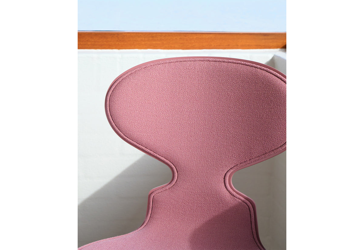 Ant Chair, 3 Legs, Front Upholstered, Arne jacobsen, Fritz hansen