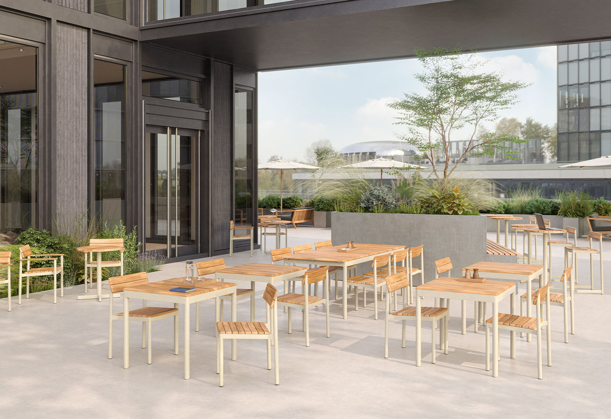 Pelagus Table | Square, Note design studio, Fritz hansen