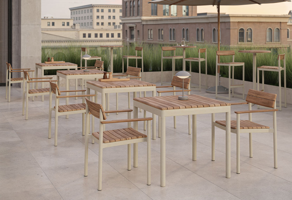 Pelagus Table | Square, Note design studio, Fritz hansen