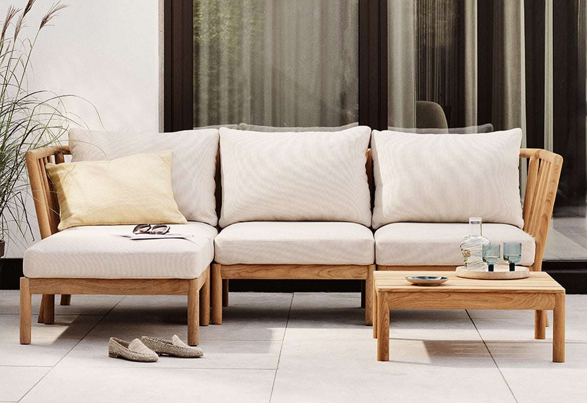 Tradition Three-Seater Sofa with Chaise Longue, Fritz hansen