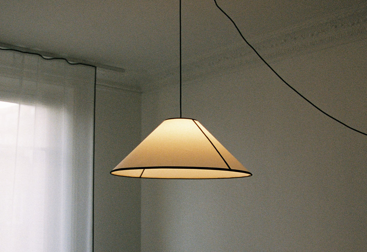 Ava Cone Pendant, Ana kraš, Hay