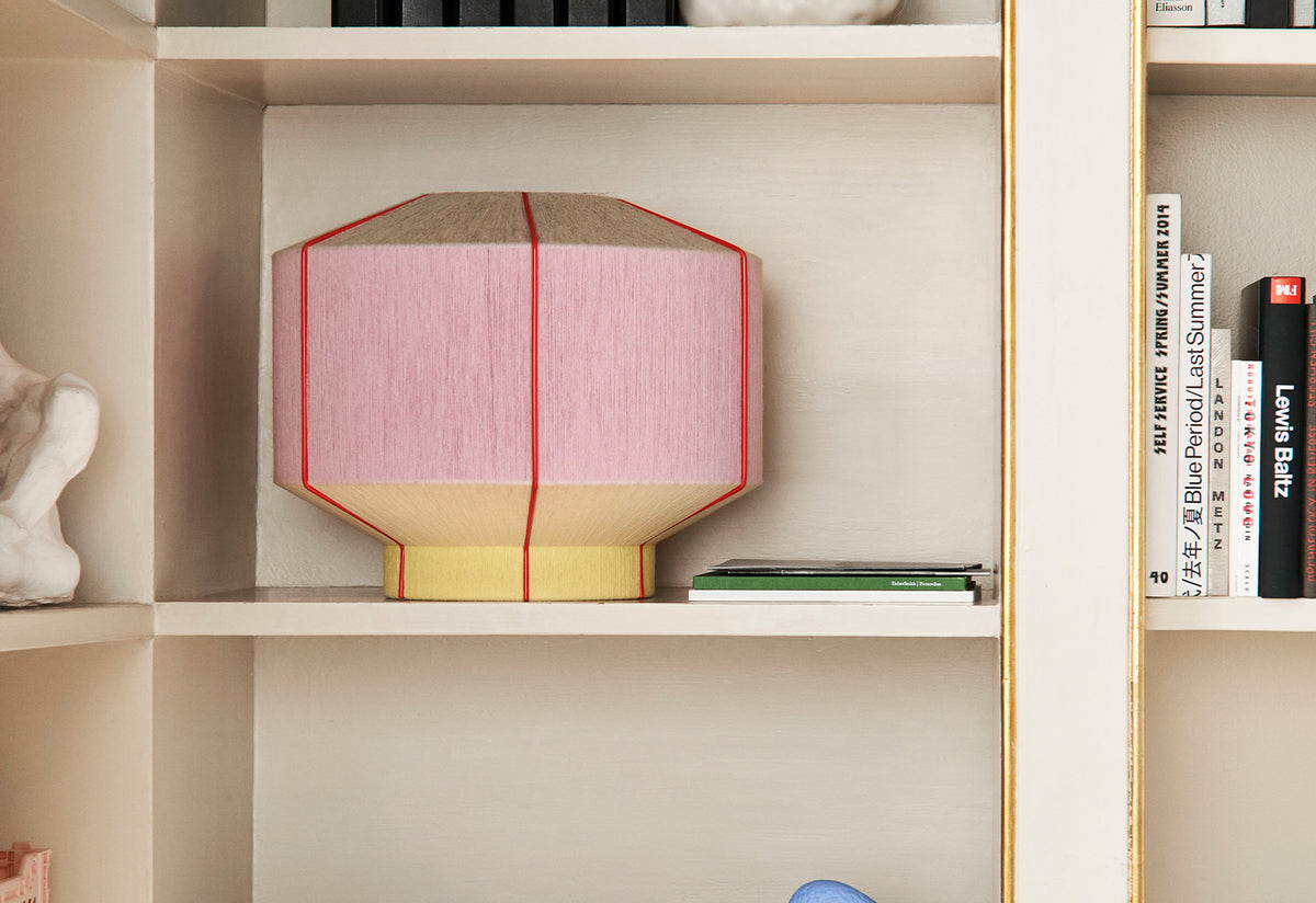 Bonbon Lamp, Ana kraš, Hay