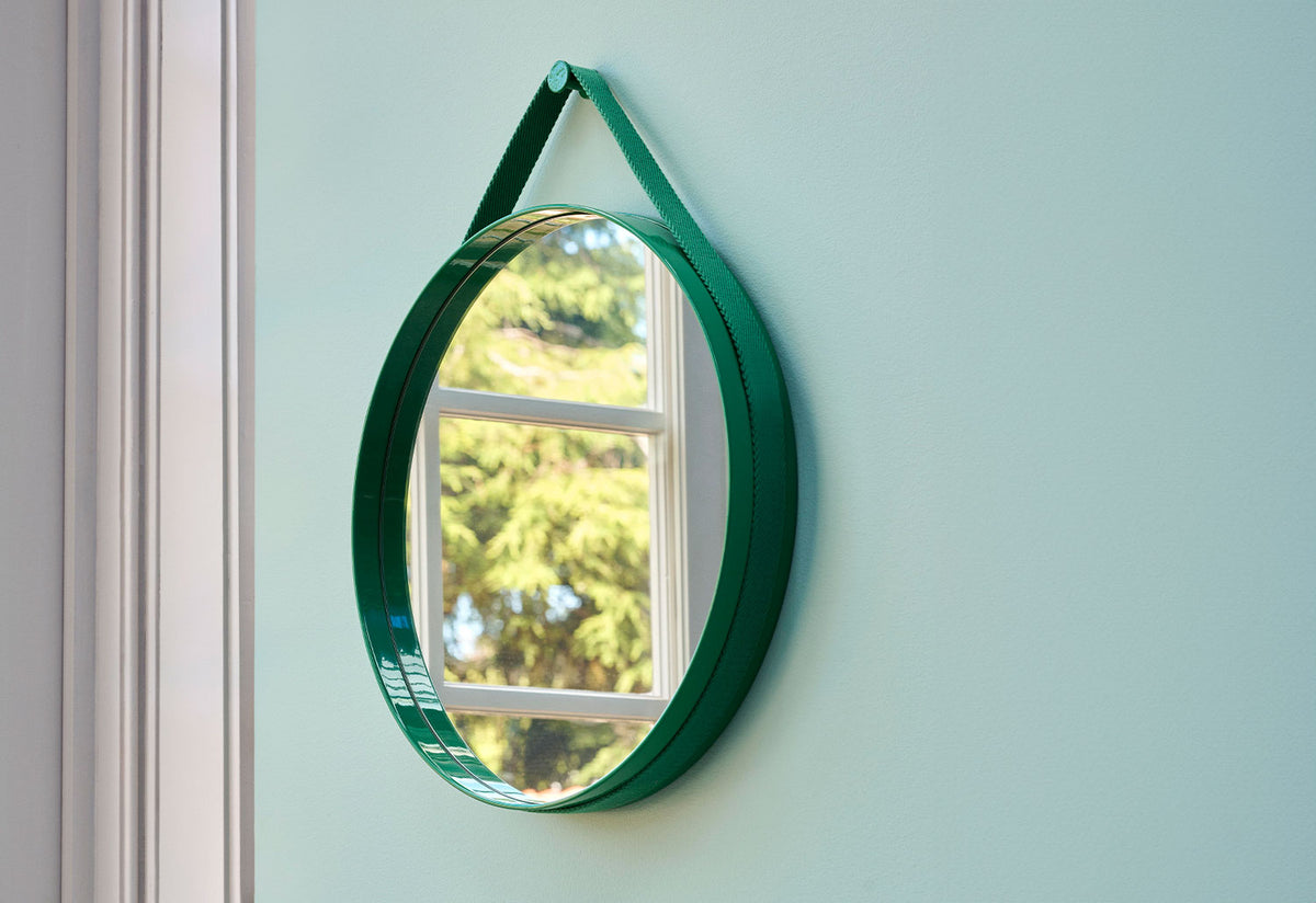 Bolt Hooks, Hay