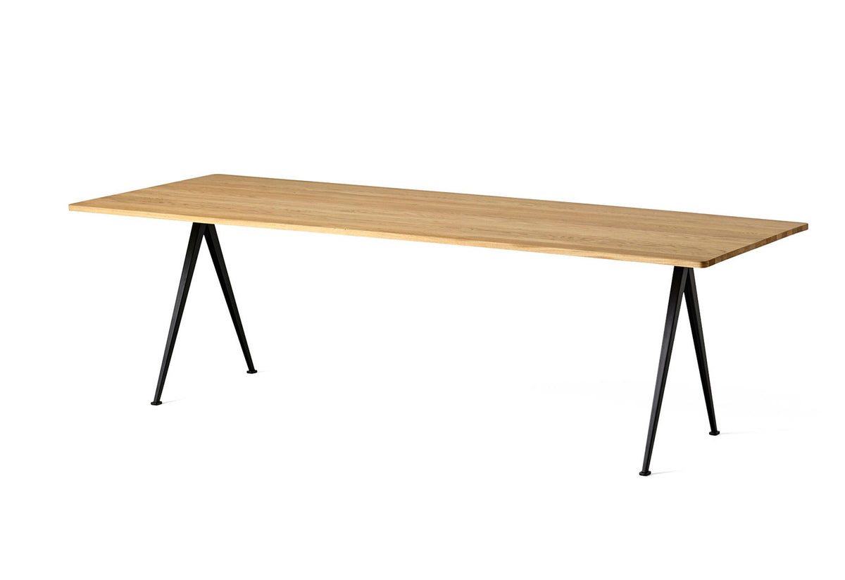 Pyramid Table, Wim rietveld, Hay