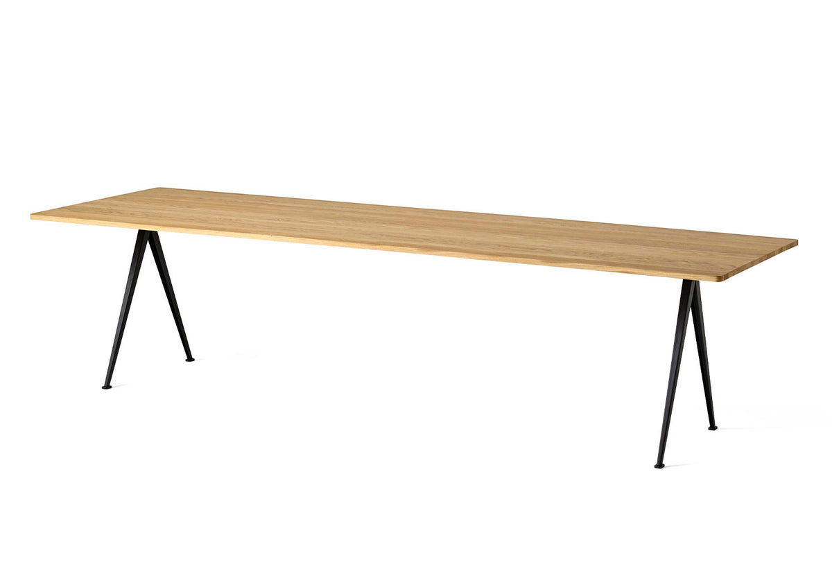 Pyramid Table, Wim rietveld, Hay