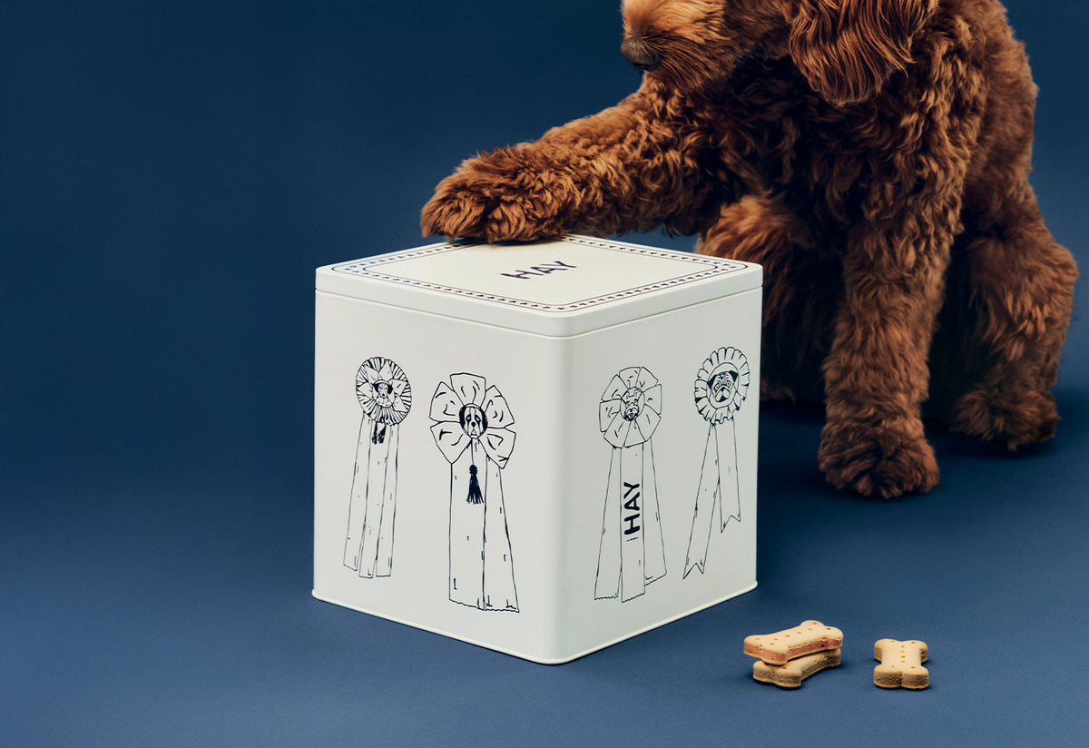 Dog Food Storage Tin, Holly golightly, Hay