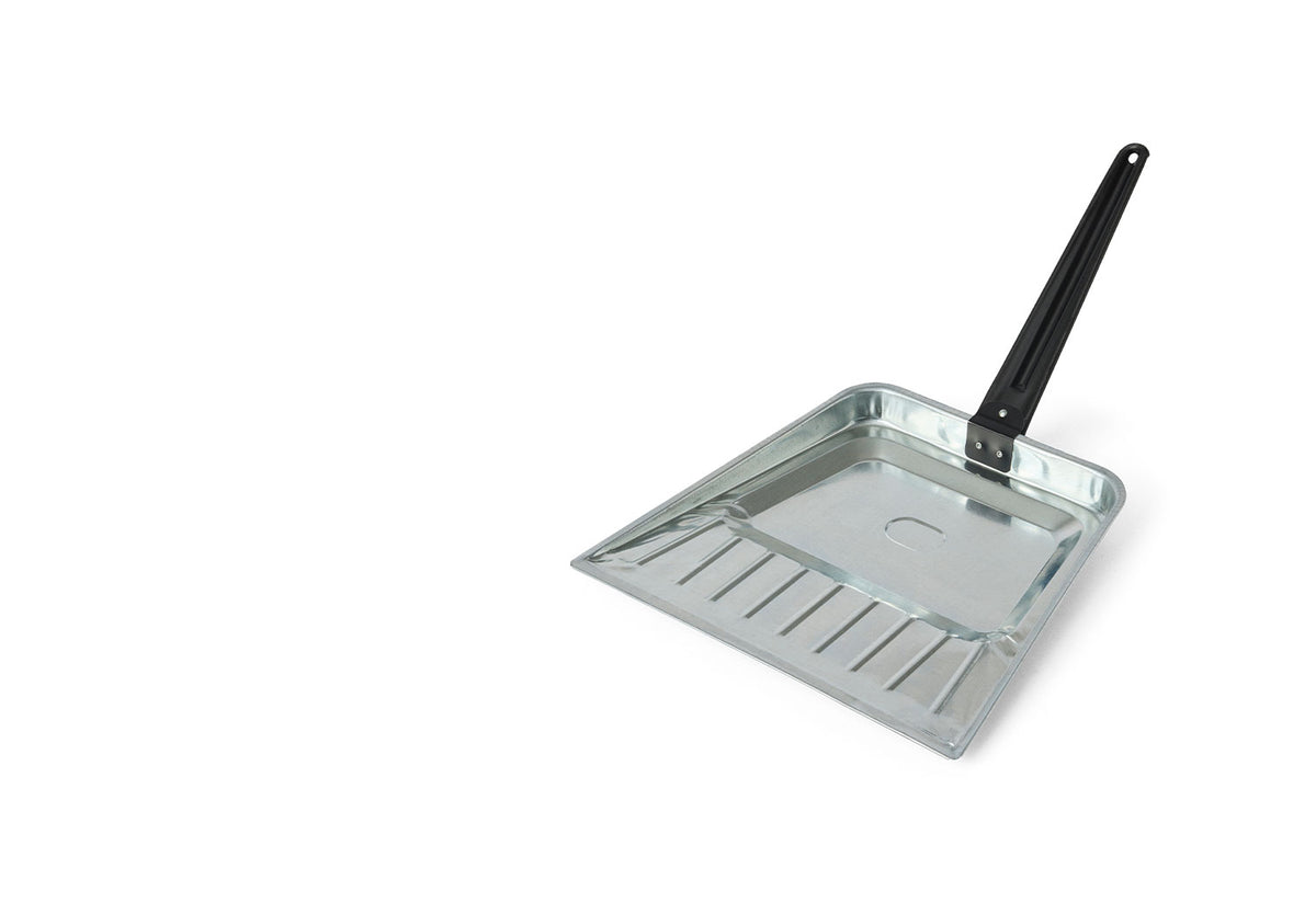 Outdoor Market Dust Pan, Jasper morrison shop, Hay