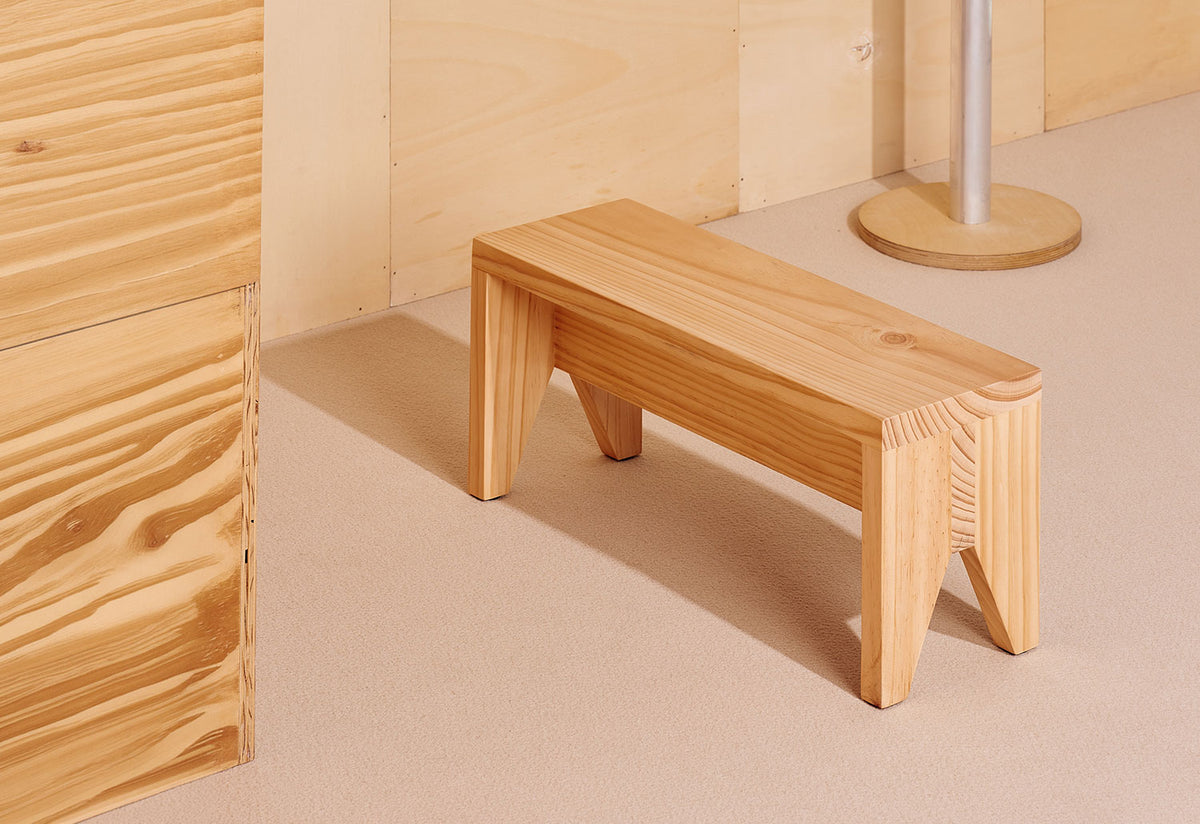 Manolito Stool, Marc morro, Hay