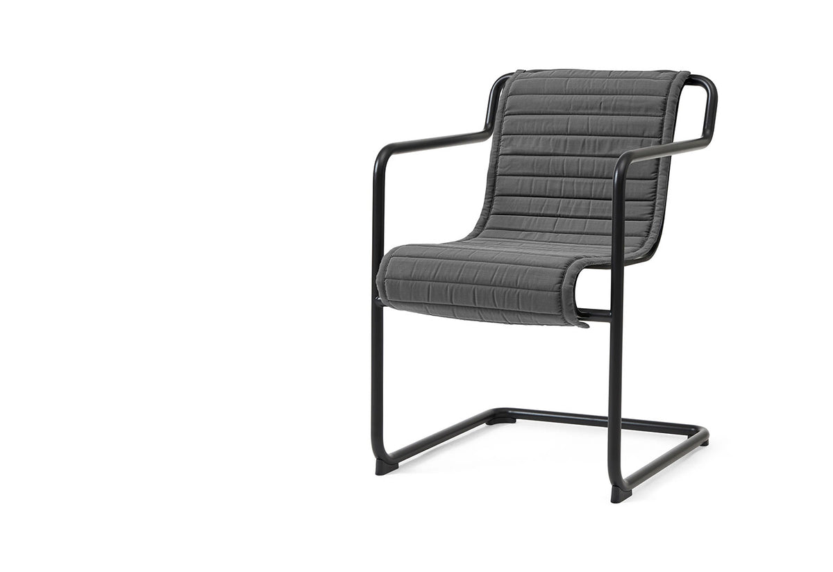 Palissade Cantilever Dining Armchair, Ronan bouroullec, Hay