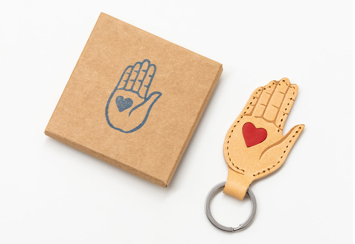 Hand With Heart Leather Keyring, Herr pong berlin