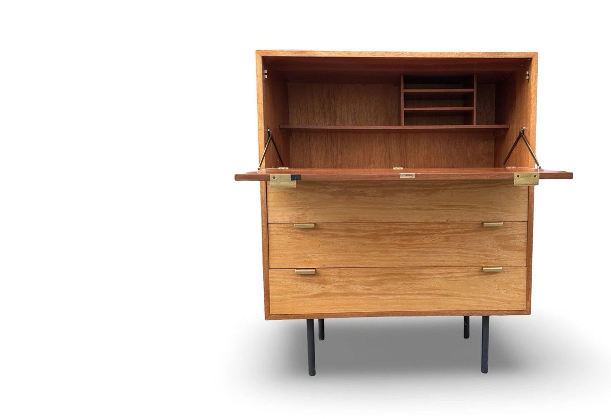 Robin Day | Interplan Writing Desk W | 1954, Robin day