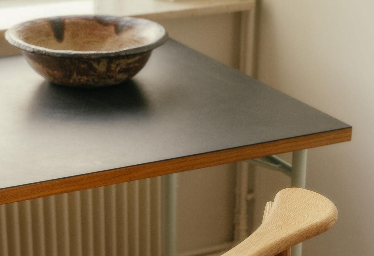 Nyhavn Desk, Finn juhl, House of finn juhl