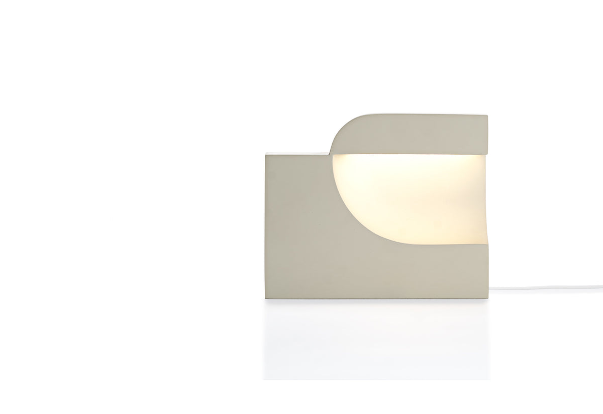 Moby 1 Table Lamp, Jonas trampedach, Karakter