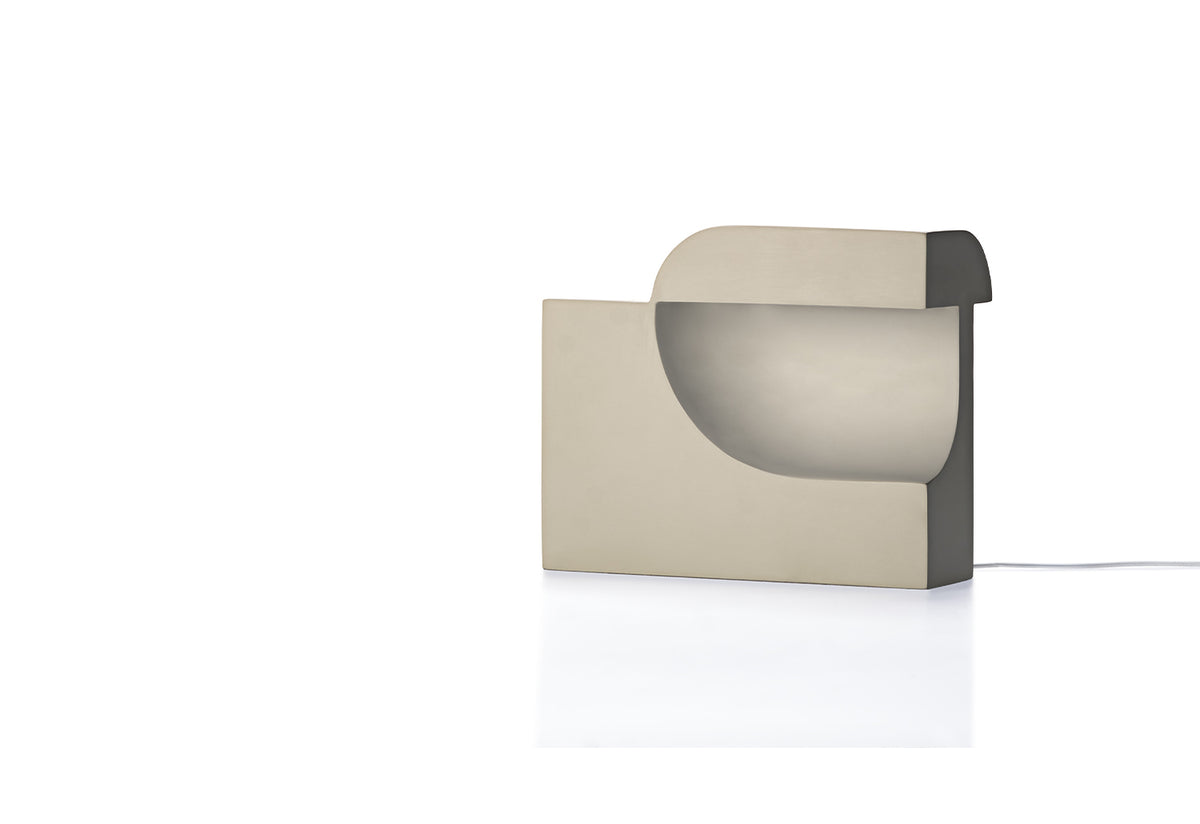 Moby 1 Table Lamp, Jonas trampedach, Karakter