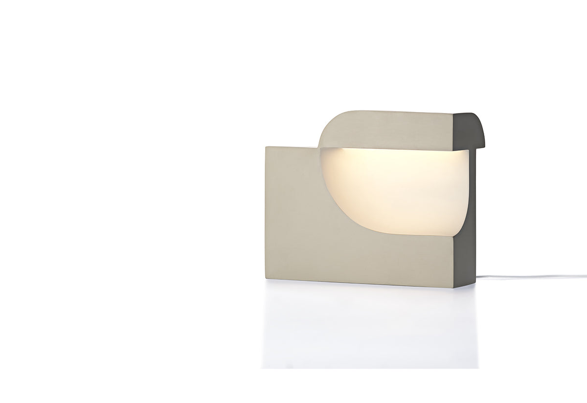 Moby 1 Table Lamp, Jonas trampedach, Karakter
