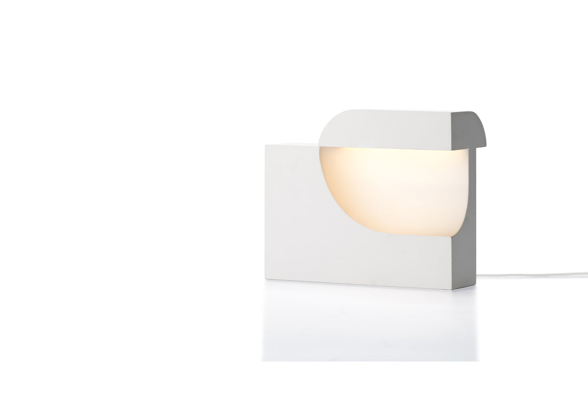 Moby 1 Table Lamp, Jonas trampedach, Karakter