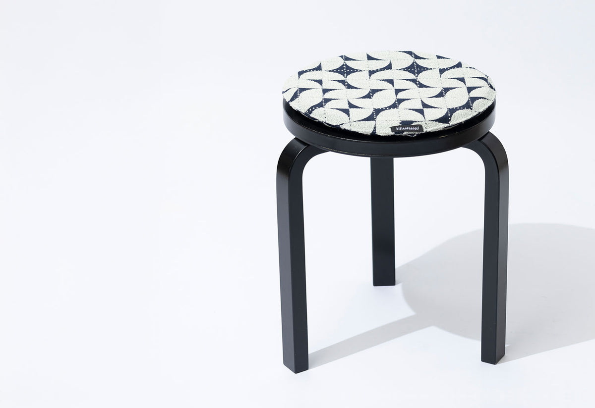 Round Seat Pad, Kijinokanosei