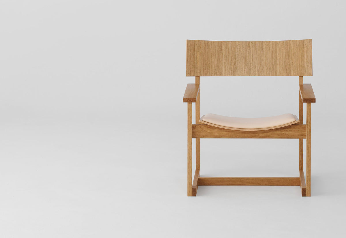 Makuri Lounge Chair | Upholstered, Michael anastassiades, Koyori