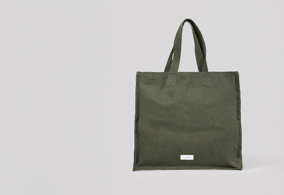 Tote Bag, Les pensionnaires