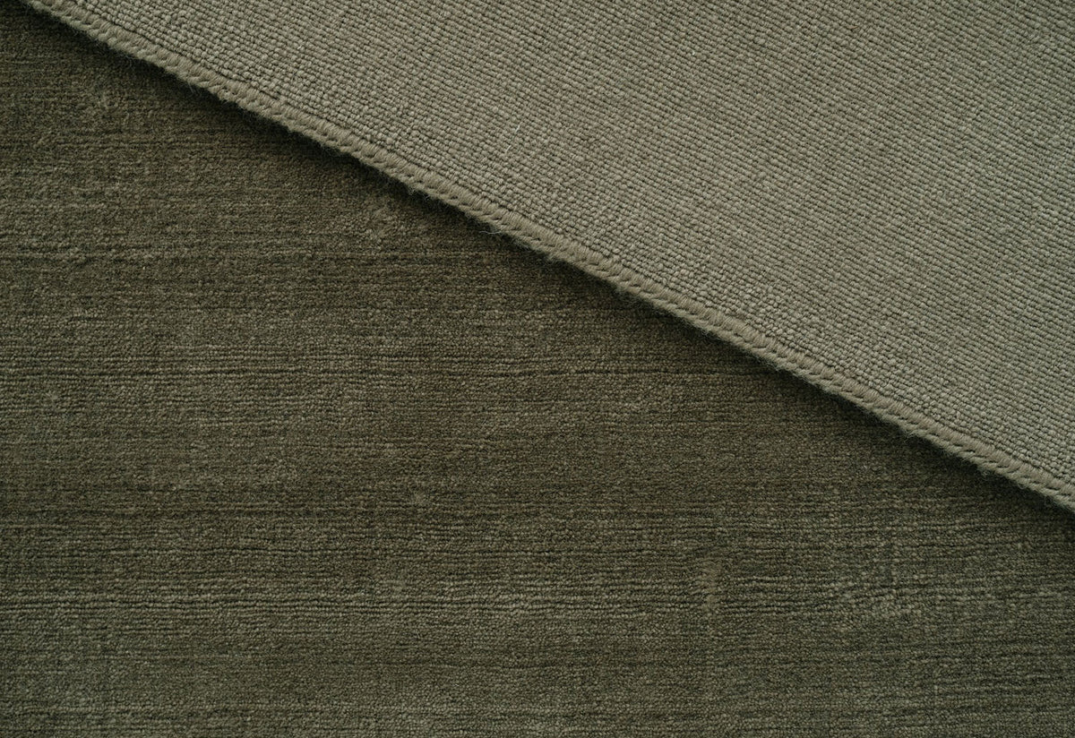 Halo Cloud Rug | Rectangle, Urd moll gundermann, Linie design