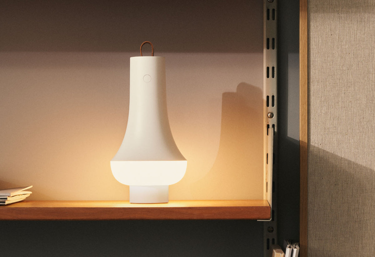 Tomoshi Portable, Nendo, Louis poulsen