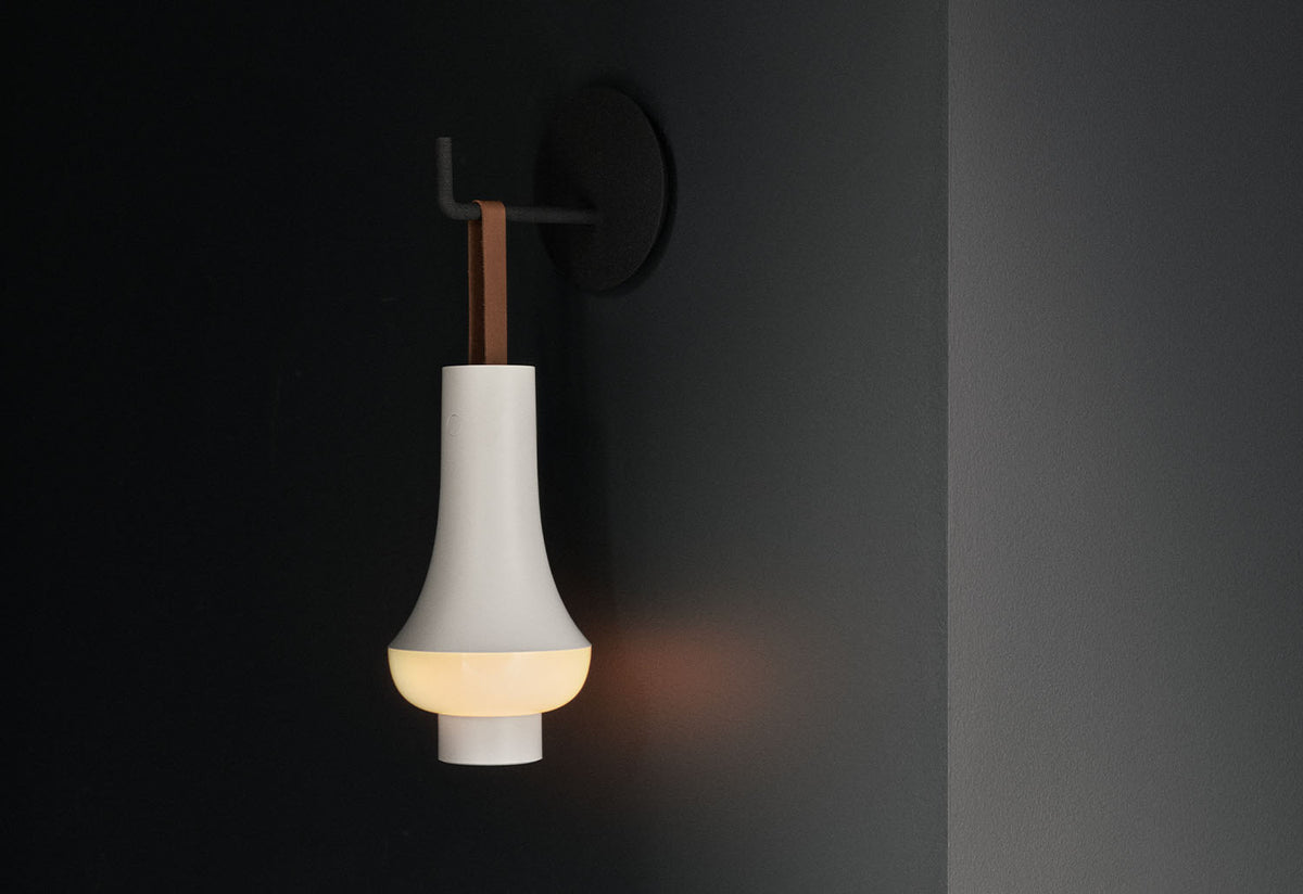 Tomoshi Portable, Nendo, Louis poulsen