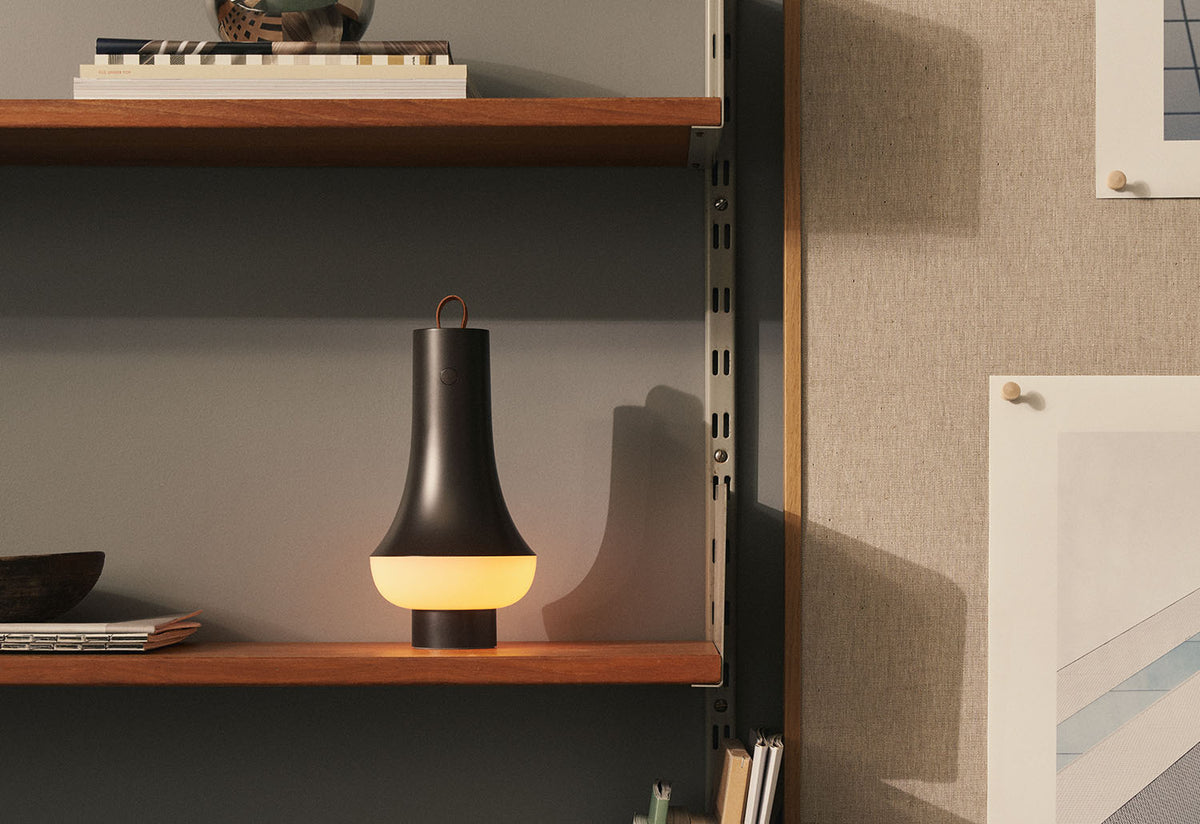 Tomoshi Portable, Nendo, Louis poulsen