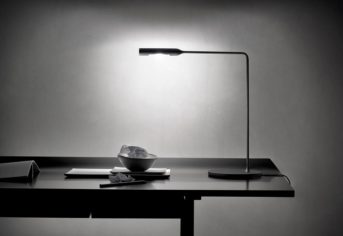 Flo Desk Lamp, Foster and partners, Lumina italia