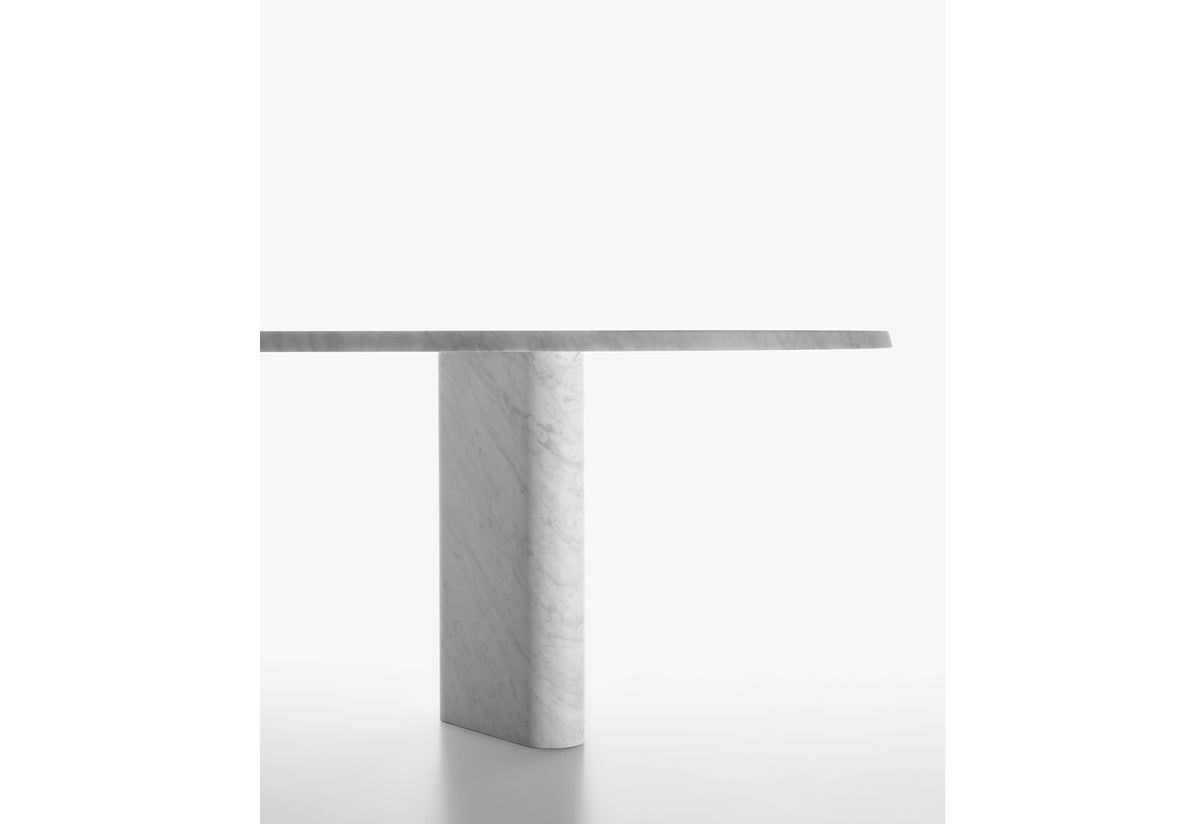 Largo Oval Dining Table, Barber osgerby, Marsotto