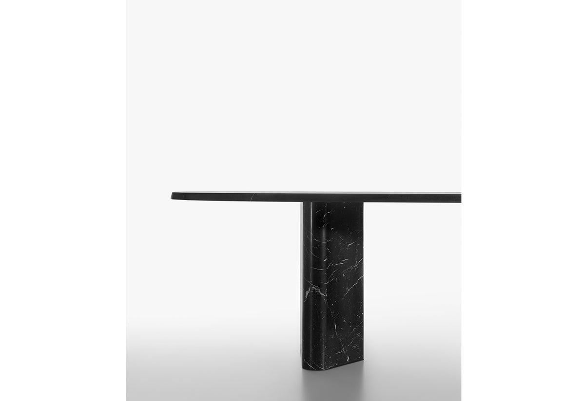 Largo Oval Dining Table, Barber osgerby, Marsotto