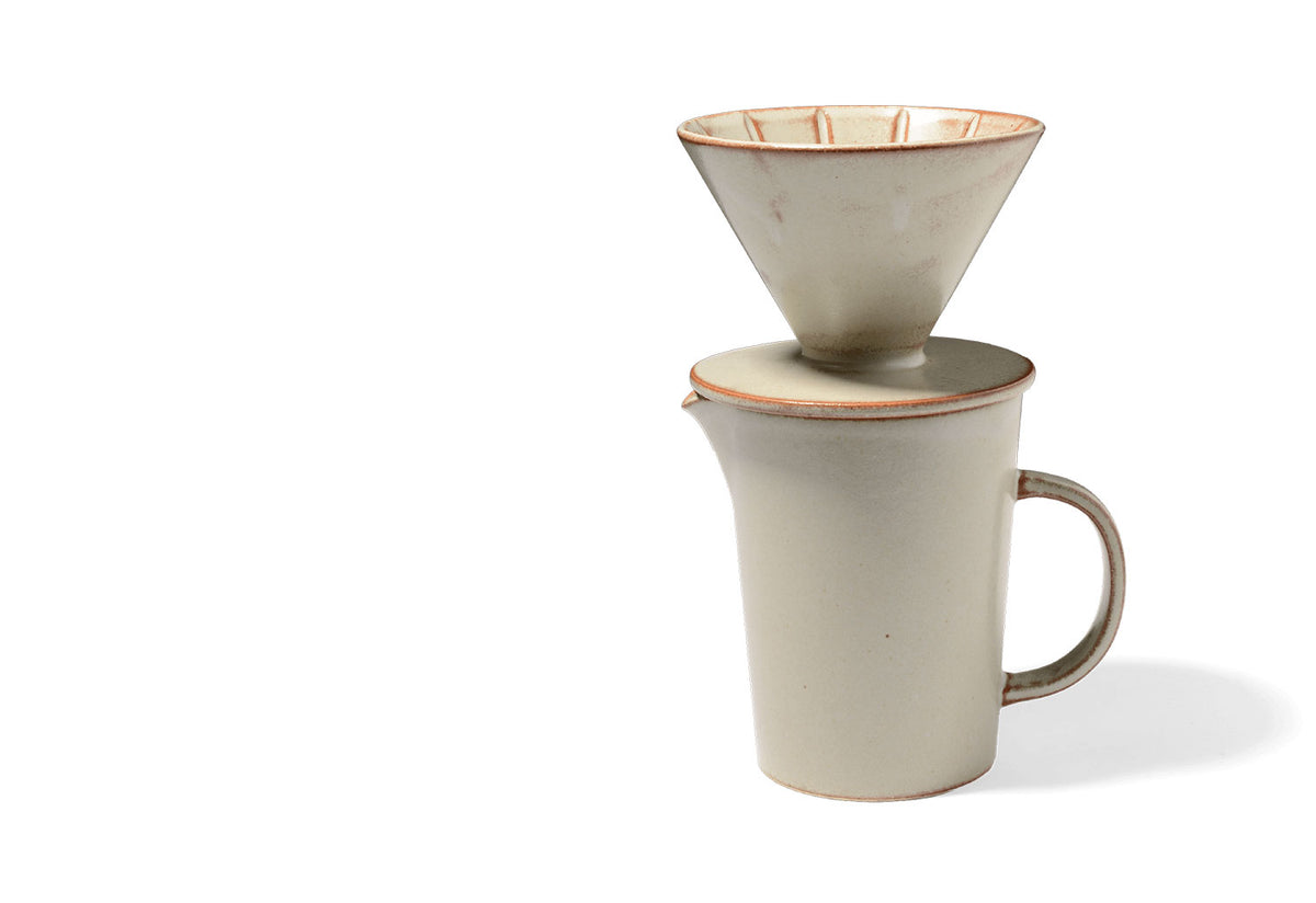 Buna Pitcher, Studio m', Marumitsu poterie