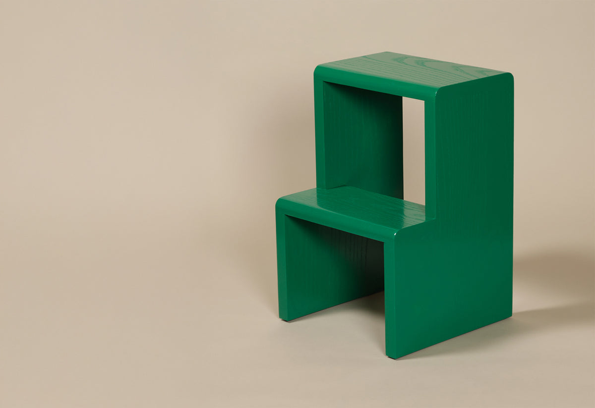 Little Tova Step Stool, Mentsen