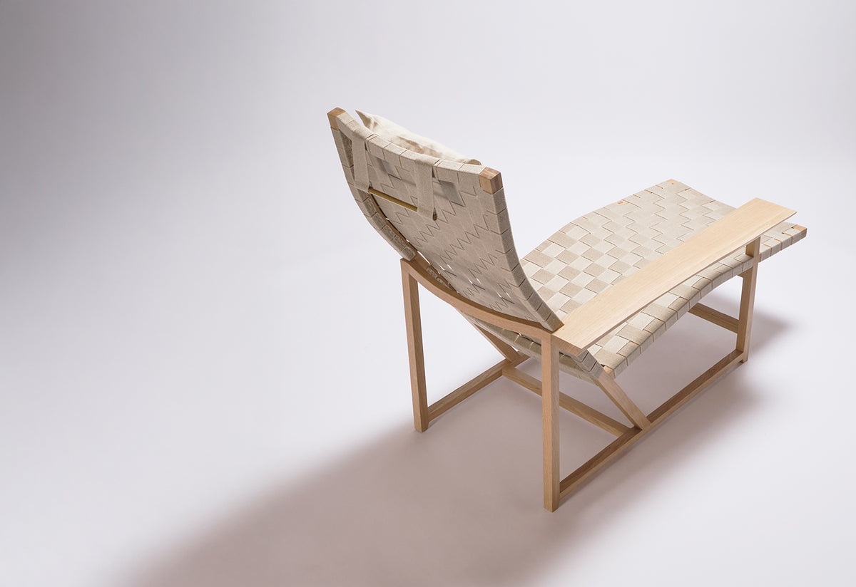 Mass Chaise Longue, Mentsen