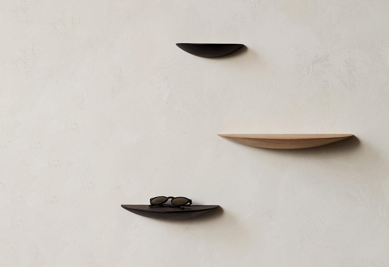 MENU Gridy Fungi Shelf 半円形　L MENU Gridy Fungi Shelf 半円形 L Fungi Shelves by Gridy | Audo