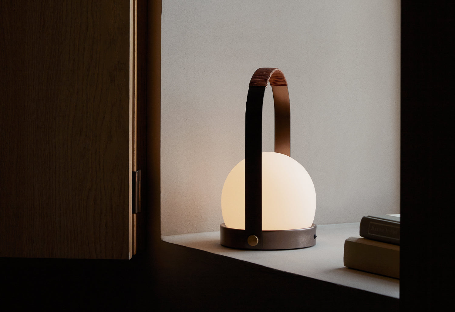 Audo Copenhagen Carrie Portable Lamp | Bronze/Leather