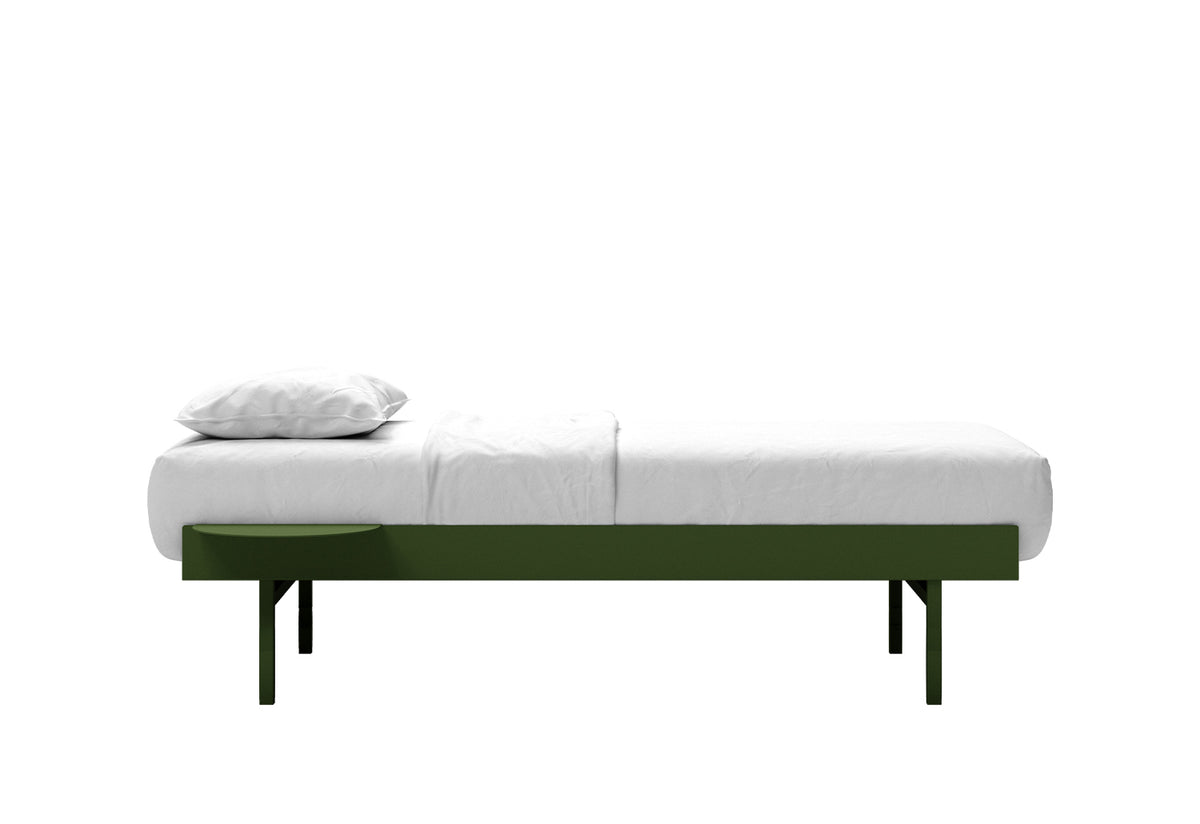 90 - 180cm Bed, High, Moebe