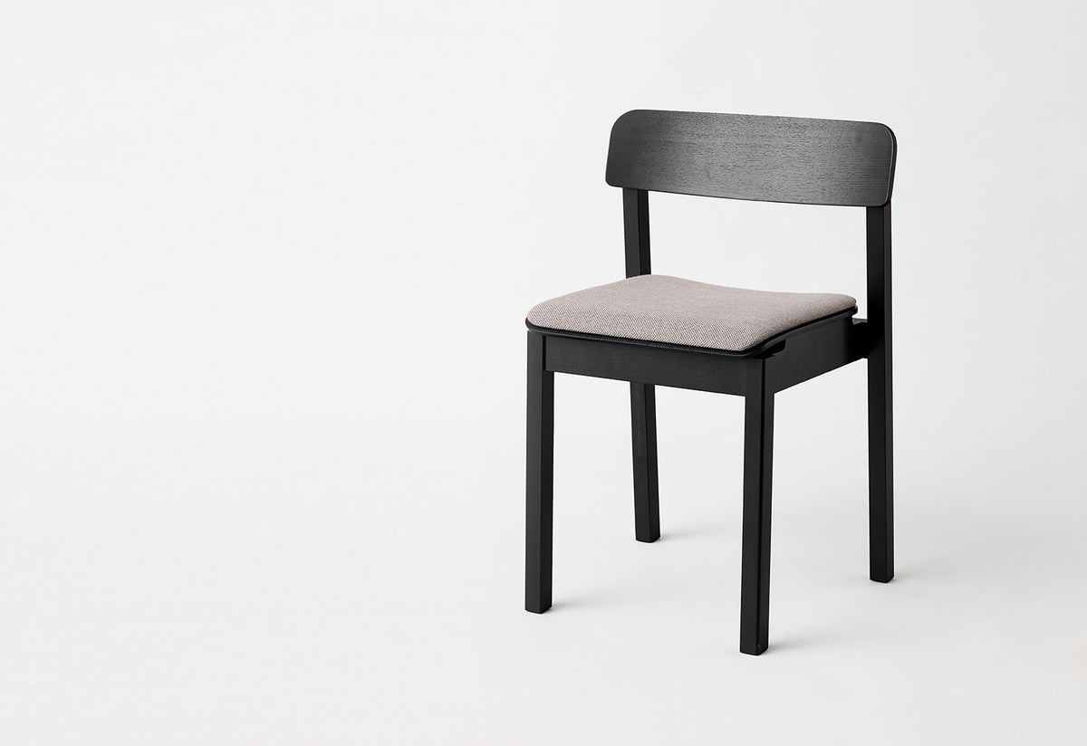 Everyday Chair | Upholstered, Moebe
