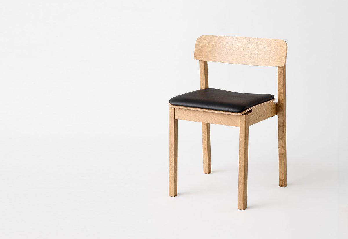 Everyday Chair | Upholstered, Moebe