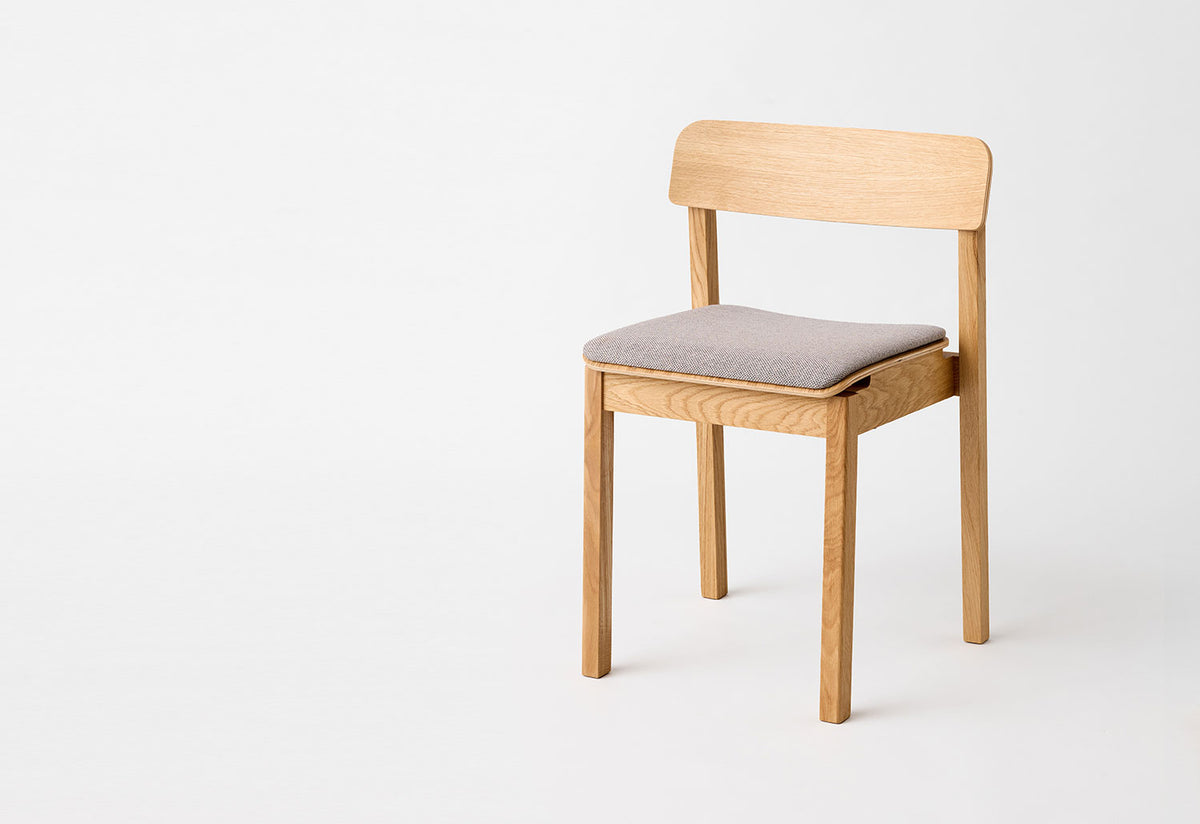 Everyday Chair | Upholstered, Moebe