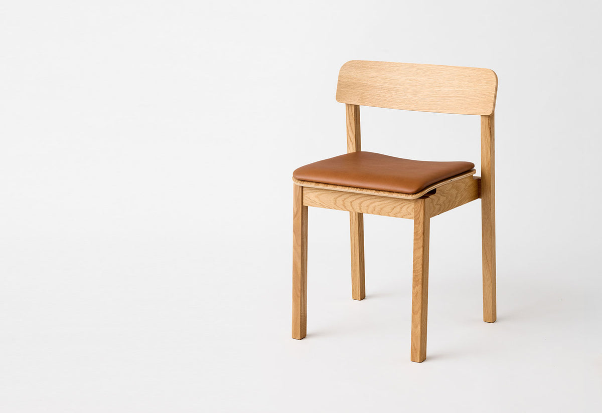 Everyday Chair | Upholstered, Moebe