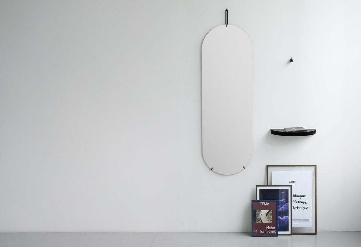 Half Moon Shelf, Moebe