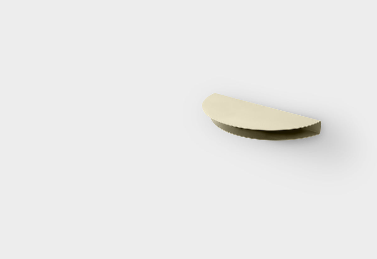 Half Moon Shelf, Moebe