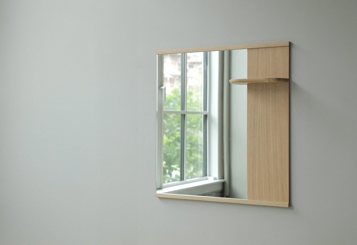 Mirror With A Shelf, Moebe
