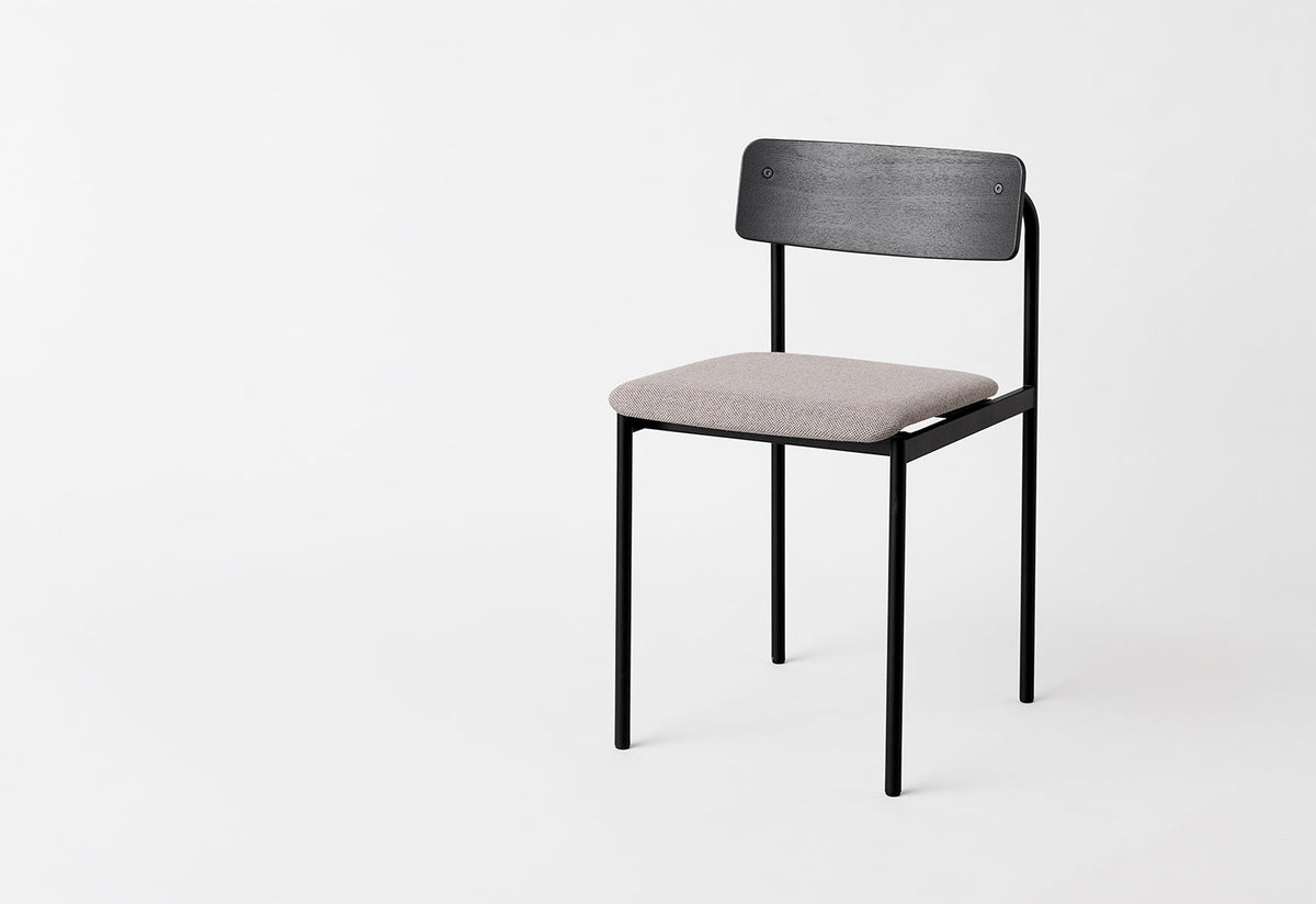 Offset Chair | Upholstered Seat, Moebe