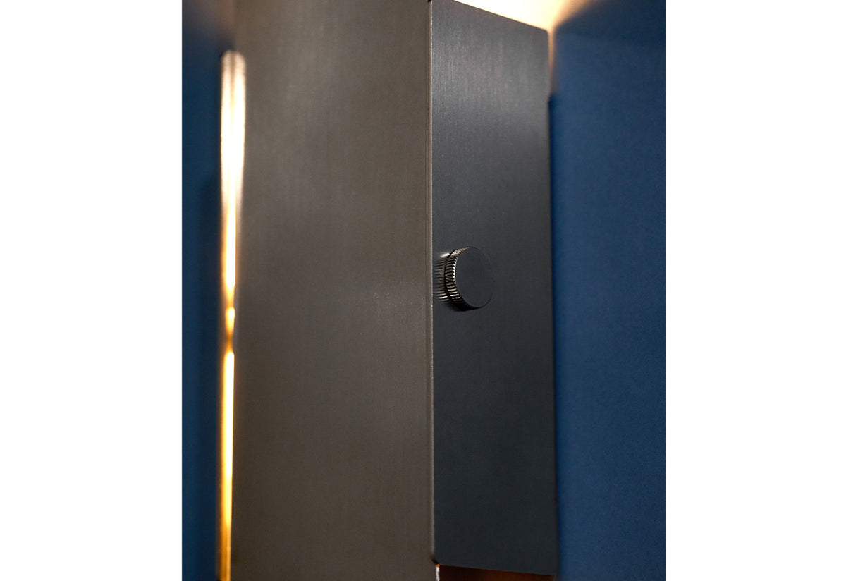 Pivoting Wall Lamp, Moebe