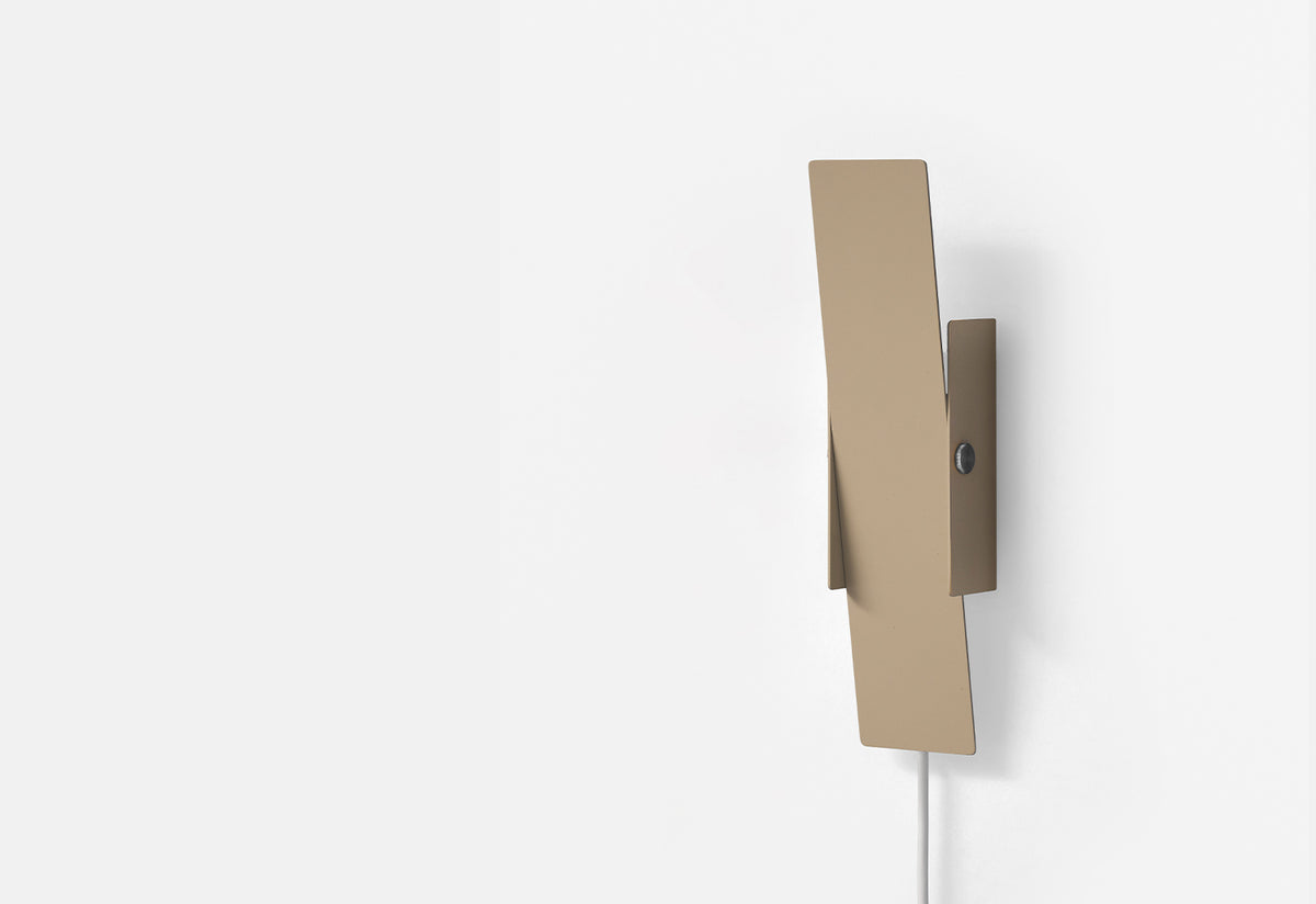 Pivoting Wall Lamp, Moebe