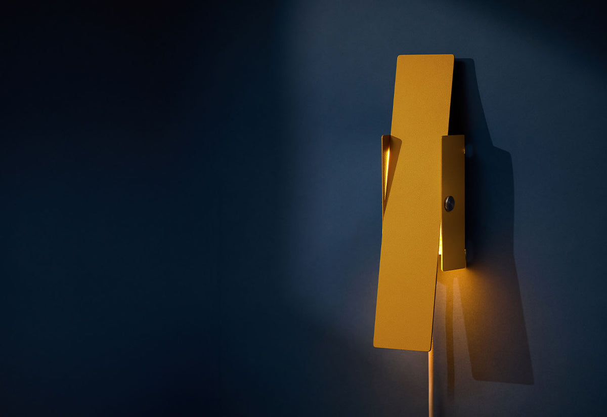 Pivoting Wall Lamp, Moebe
