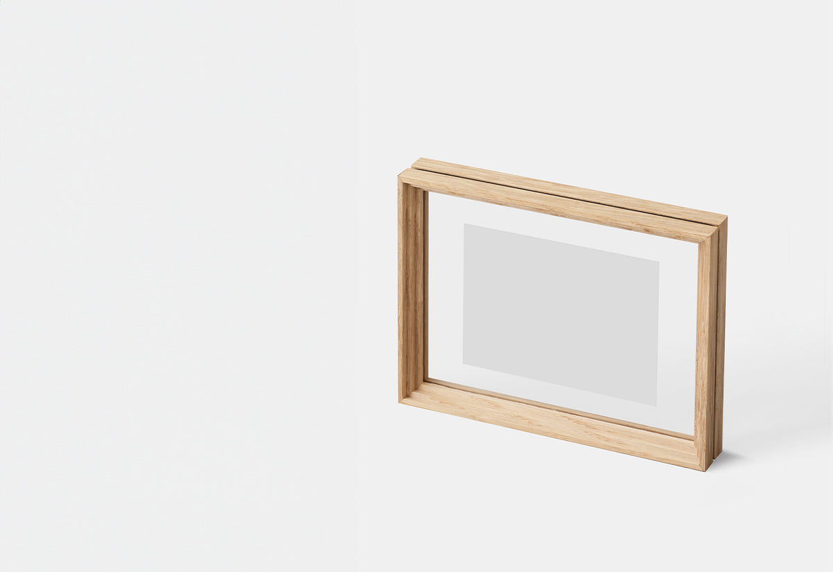 Standing Frame, Moebe