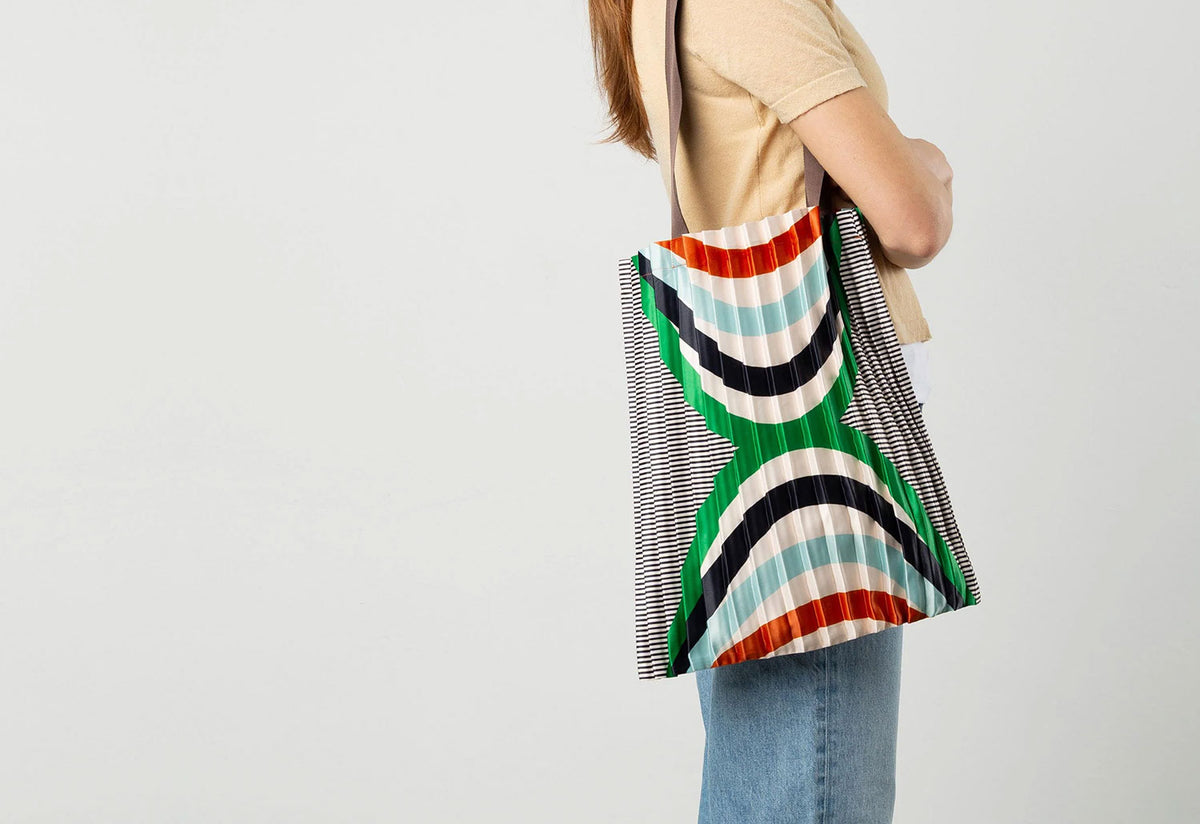 Pleated Tote | Naxos, Multitudes